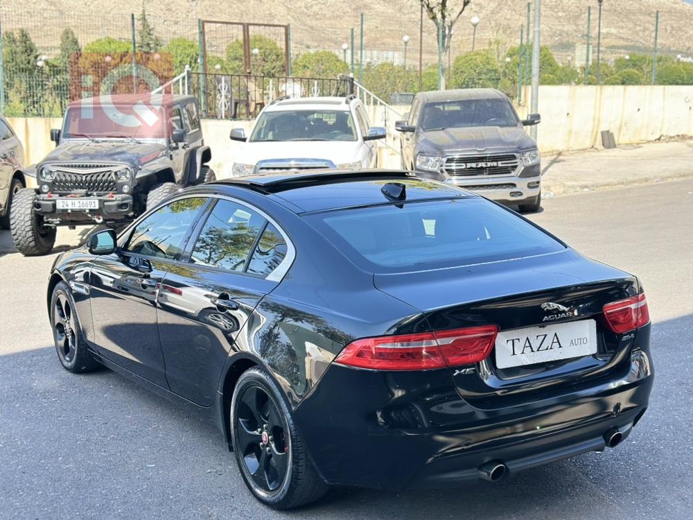 جاگوار XE